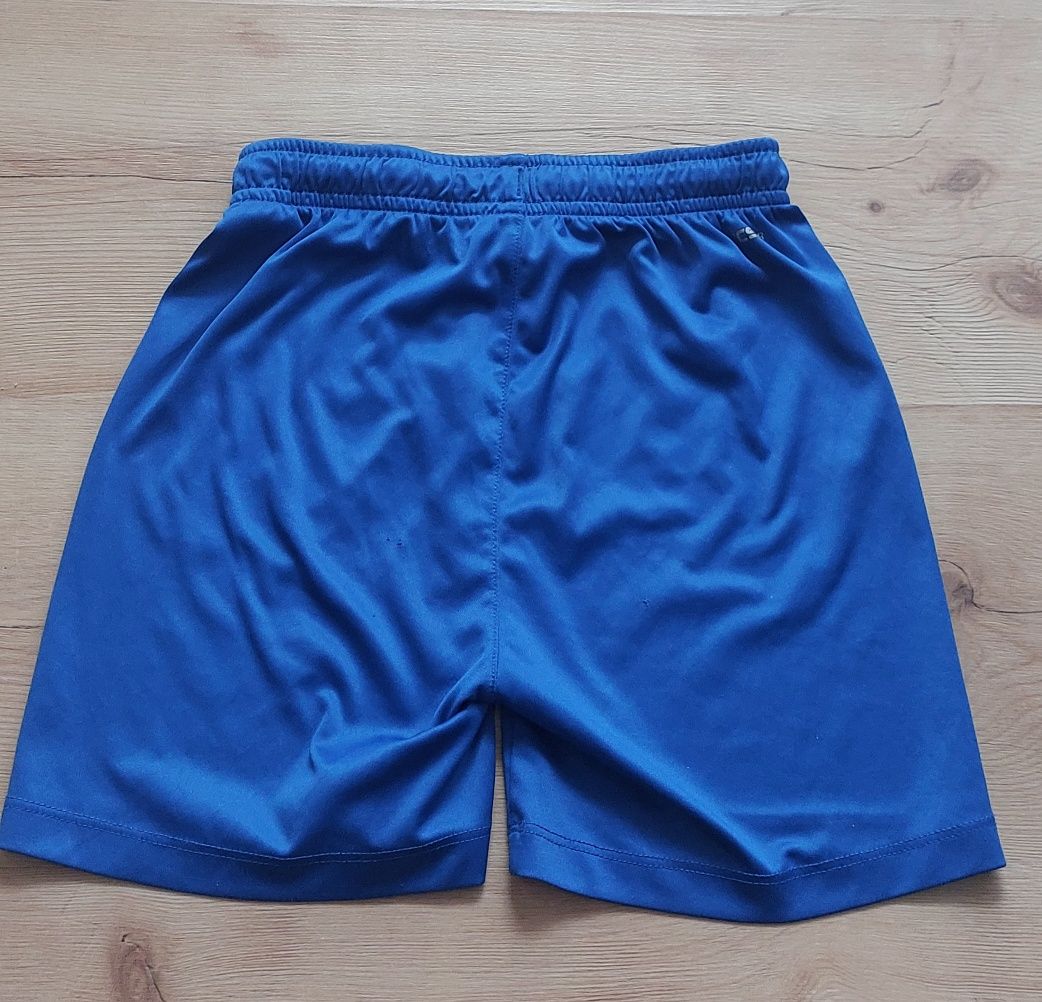 Szorty spodenki sportowe 110/116 krótkie spodenki