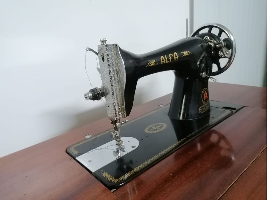 Maquina Costura Alfa