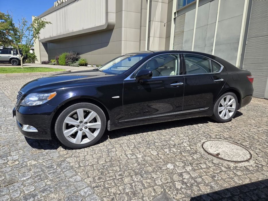 Lexus LS 600h