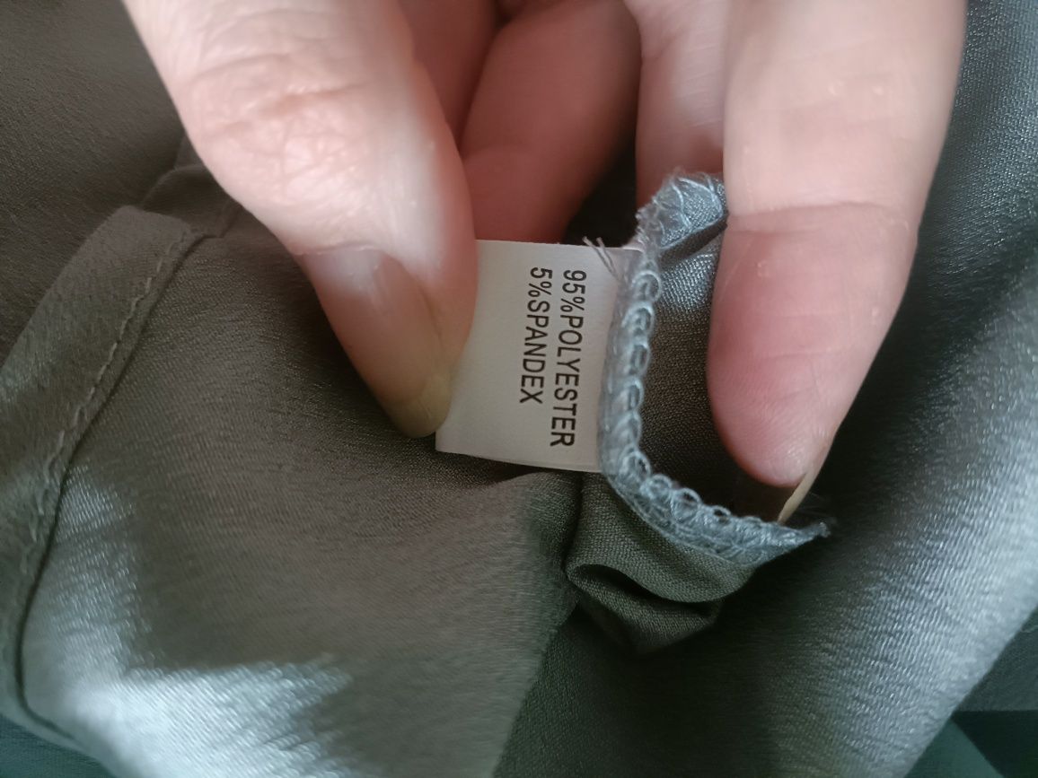 Śliczna sukienka koktajlowa rozmiar L/xl
