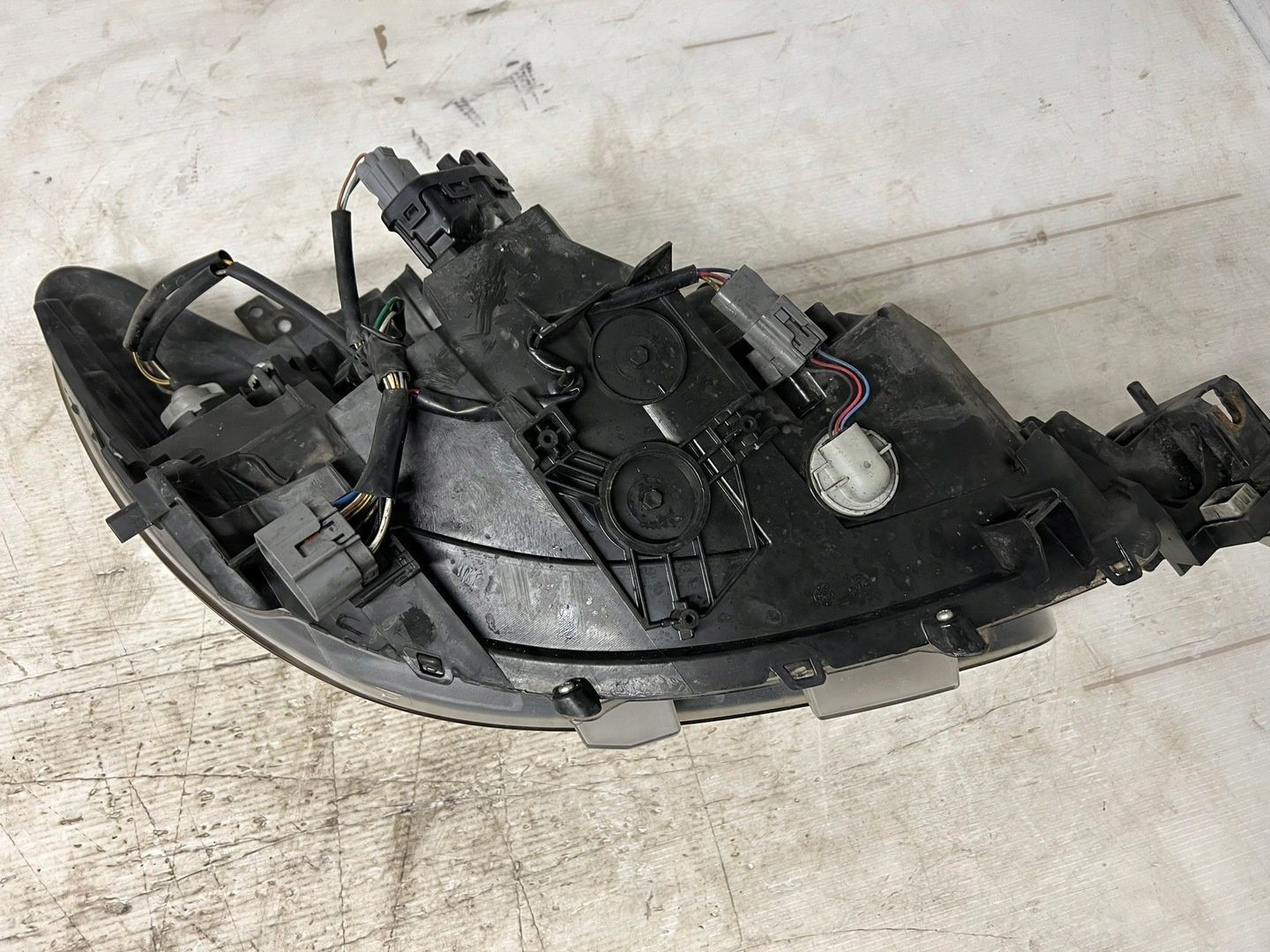 MAZDA CX-5 1 I PRZED LIFT 12-14 KD7751040D LAMPA LEWA PRZEDNIA H11 RHD UK