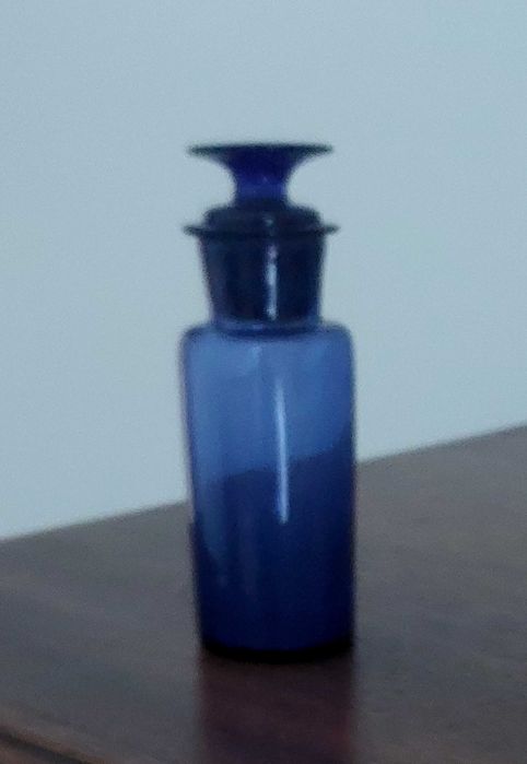 frasco cobalto azul farmacio antigo