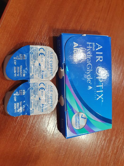 Линзы air optix +1.5 - цена за 2 шт