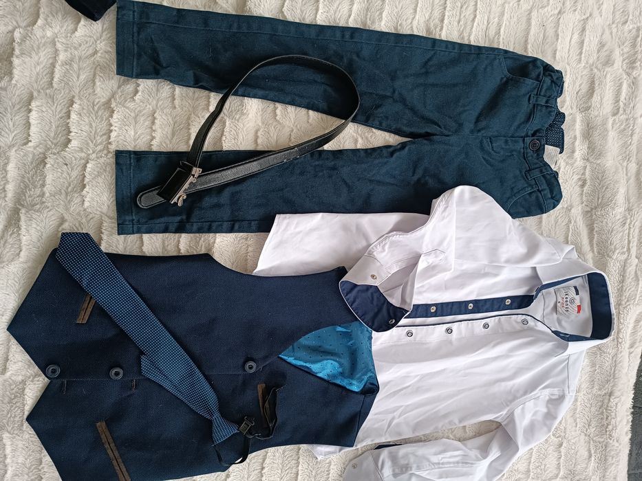 Святковий костюм