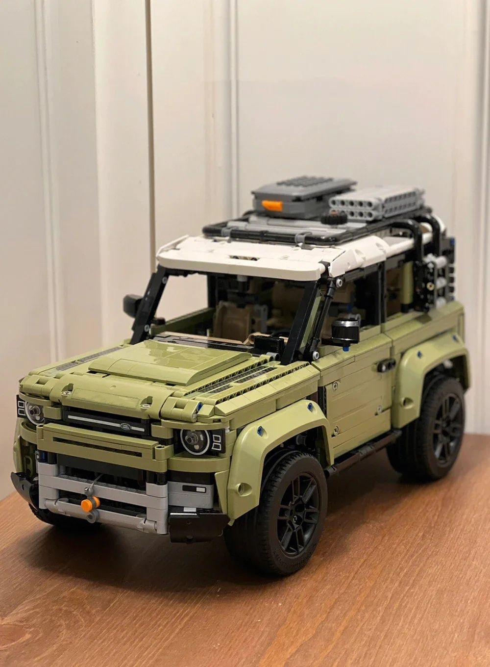 Klocki Land Rover Defender 1:8 model 42110 prezent zabawka