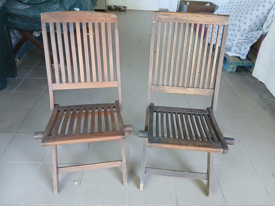 Cadeiras de Jardim em madeira
