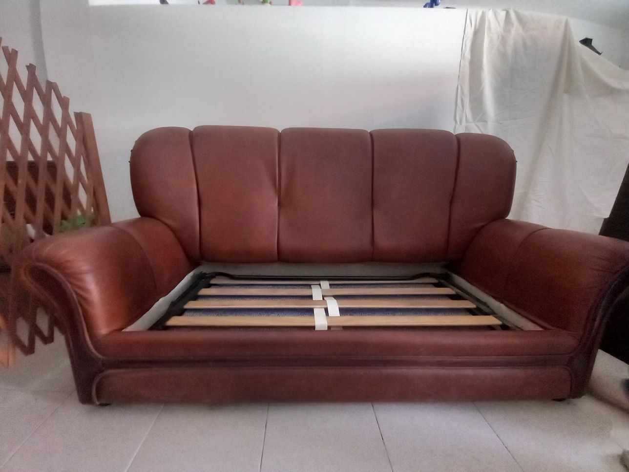 Vendo sofá cama.