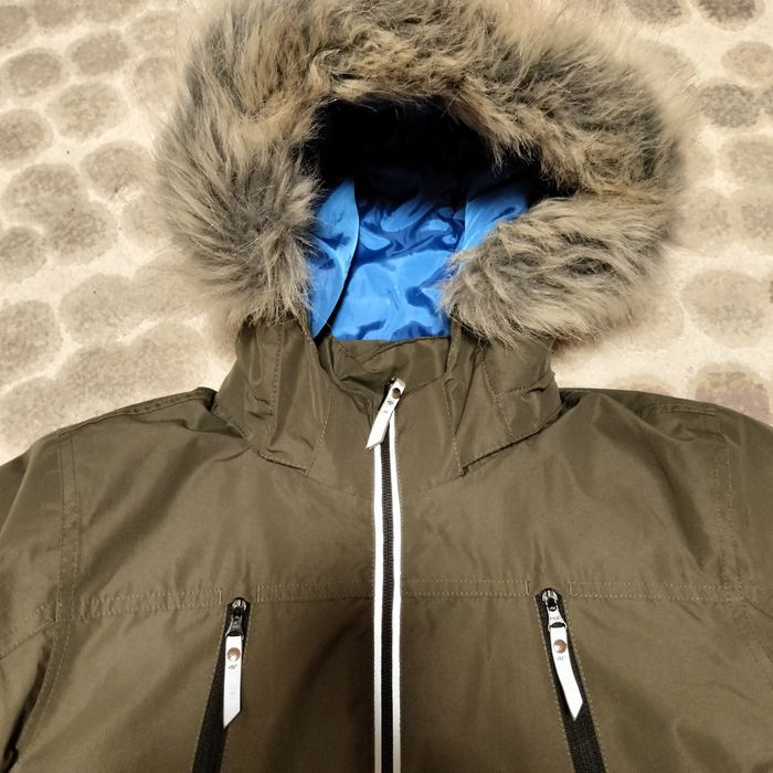 Зимова куртка  4F, на зріст 146