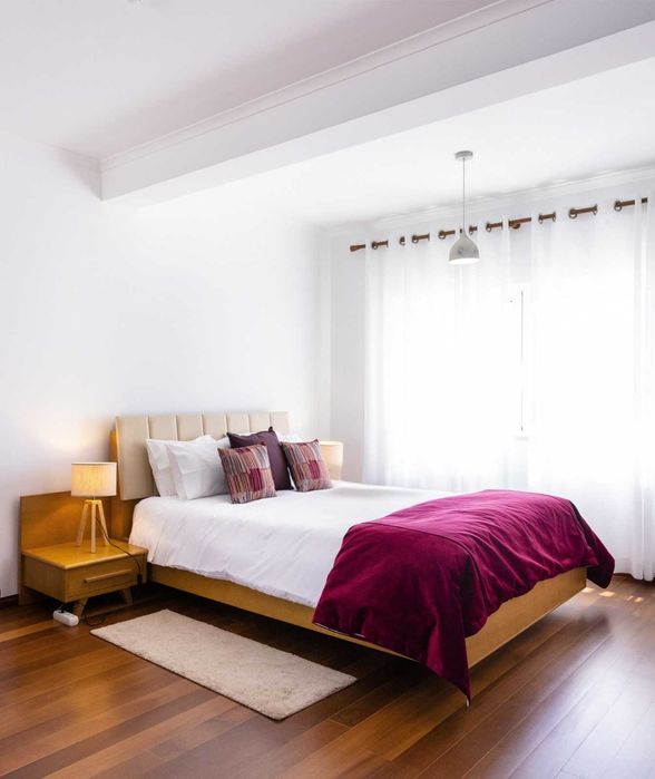 Cama de Casal com cabeceira em tecido