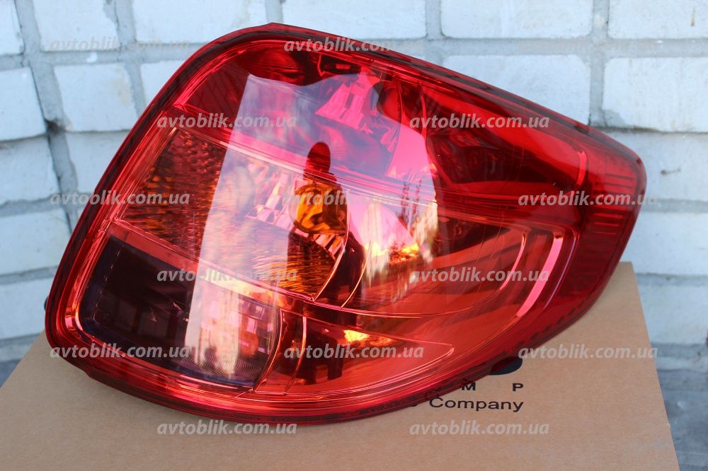 Задний фонарь Suzuki Grand Vitara, SX4, Jimny левый, правый, фара