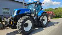 New Holland T7.250  Case Puma 200