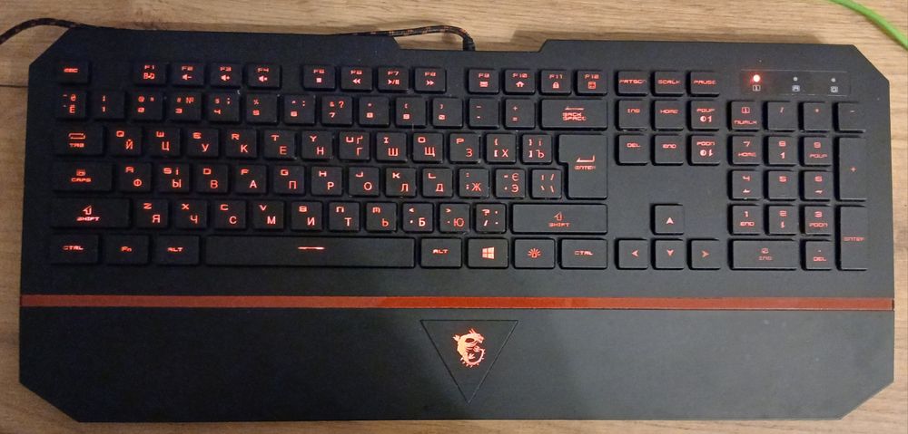 Продам клавіатуру MSI DS4100