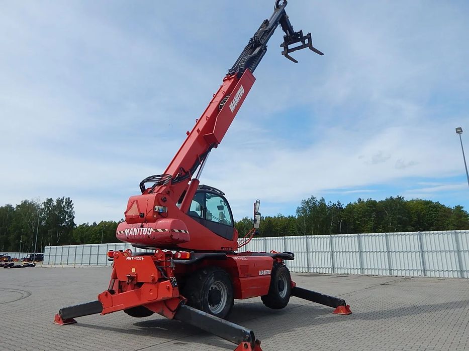 Manitou MRT2150  Manitou MRT2150 PLUS +  Obrotowa Ładowarka Teleskopowa