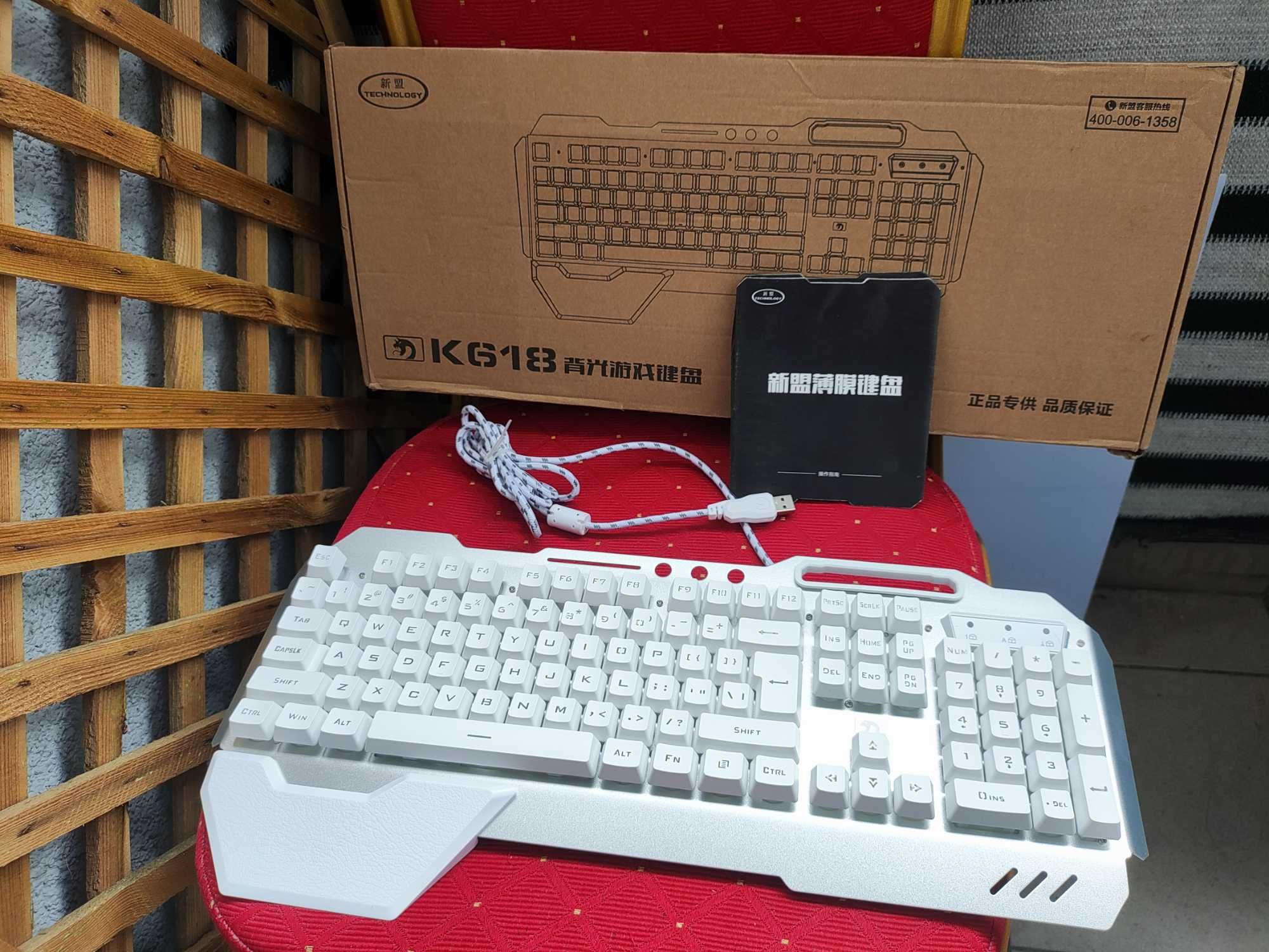 Klawiatura Gamingowa Podświetlana mechaniczna RGB USB M618 dla Graczy