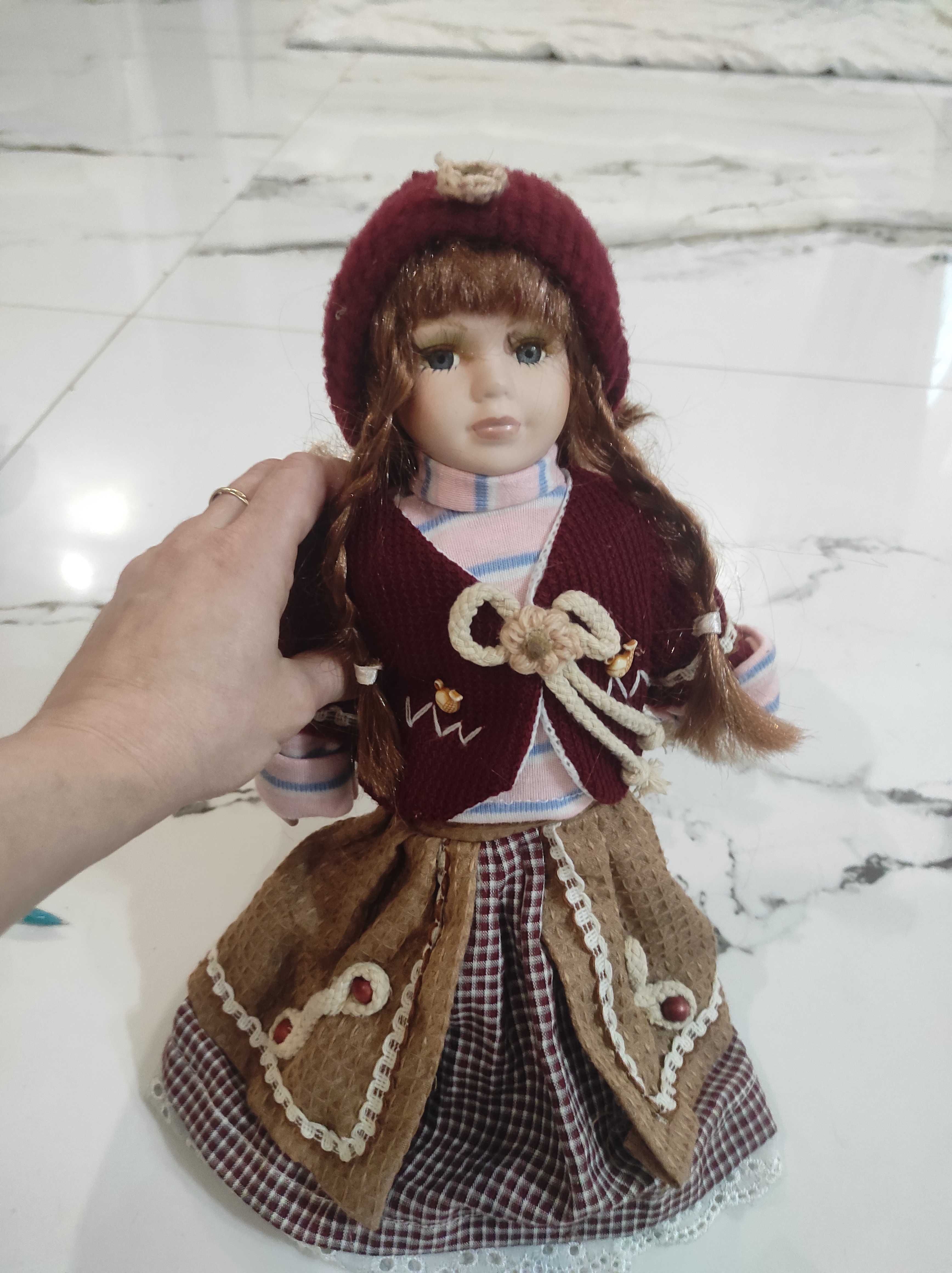 Керамічна лялька 40 см