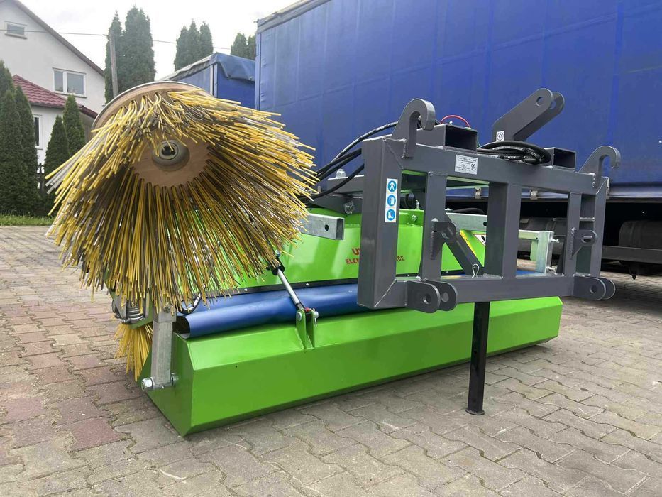 Zamiatarka do ciągnika na tuz/ wózka widłowego/ euroramkę transpor