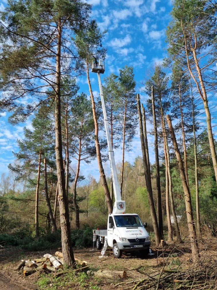 Podnośnik koszowy 20m i 26m 30m usługi wynajem zwyżka