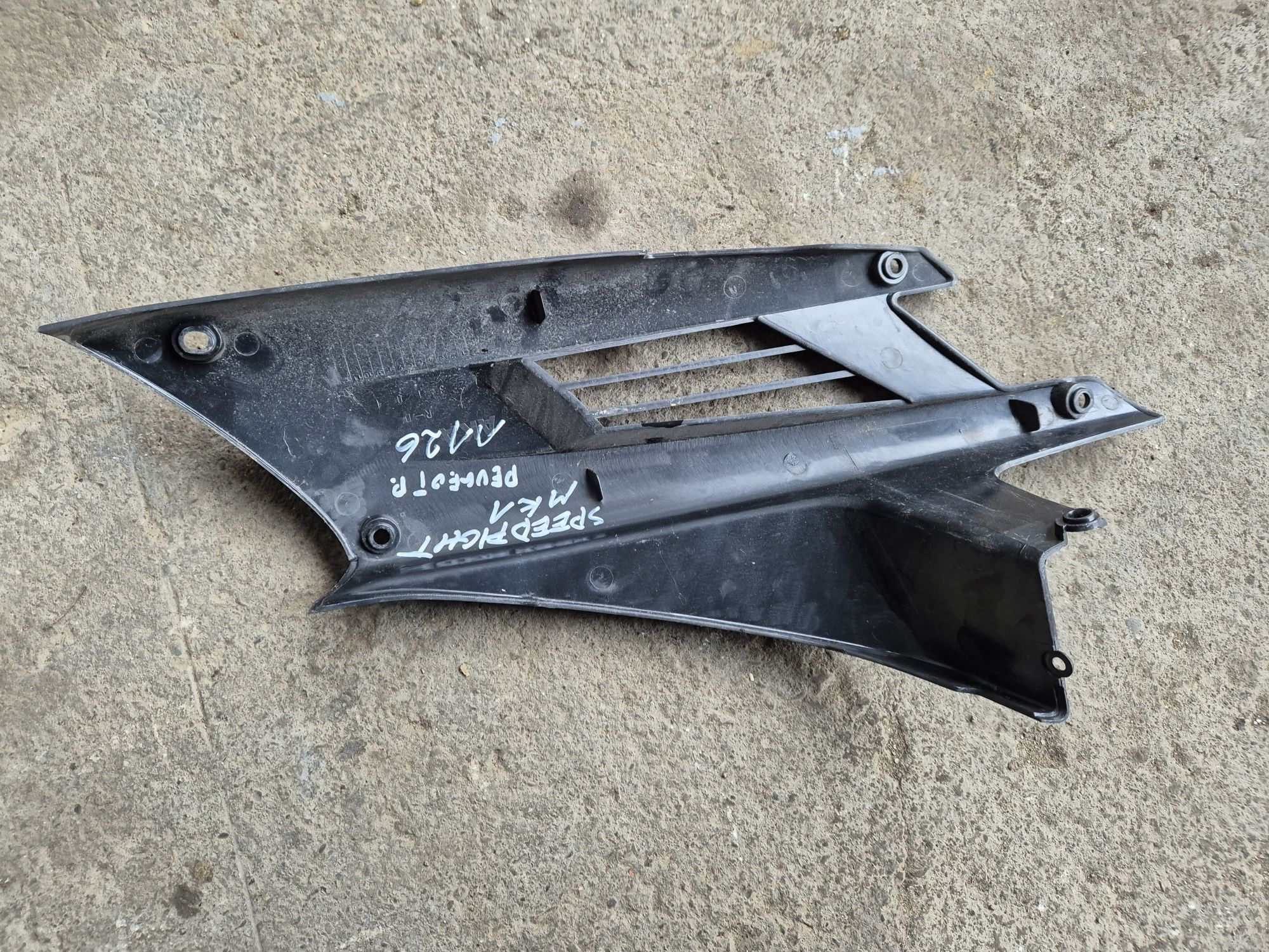 Prawa Osłona Peugeot Speedfight MK1 H921