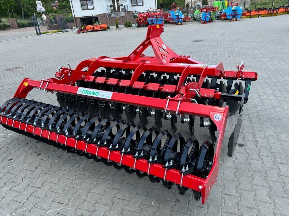 Brona talerzowa AGREGAT Grano System SHARK SHS 2,5 m 2,7 m 3 m