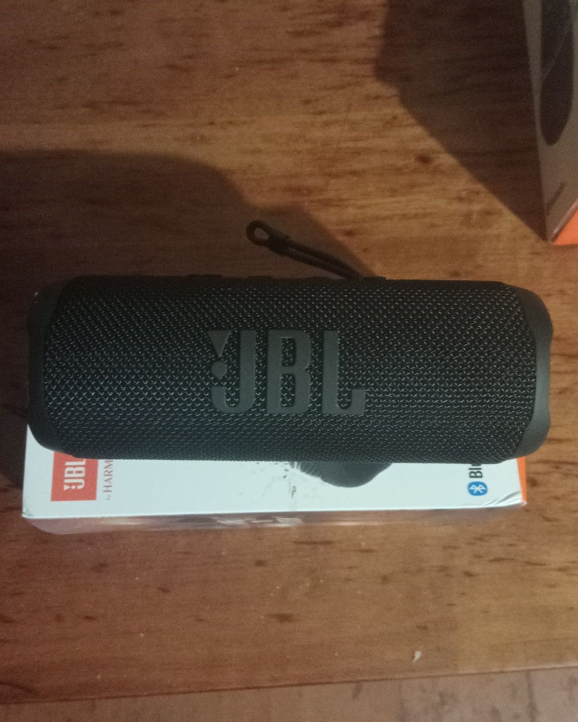 JBL flip 6 портативная колонка