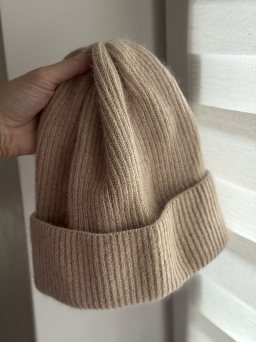 Зимова бежева ангорова шапка на флісі (дуже тепла)