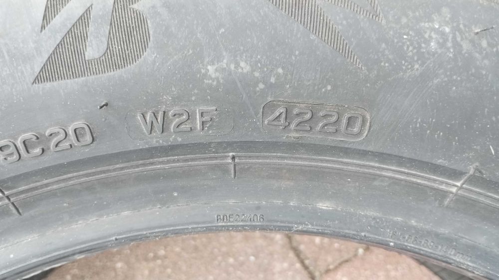 opona zimowa BRIDGESTONE Blizzak LM005 205/60R16 96H