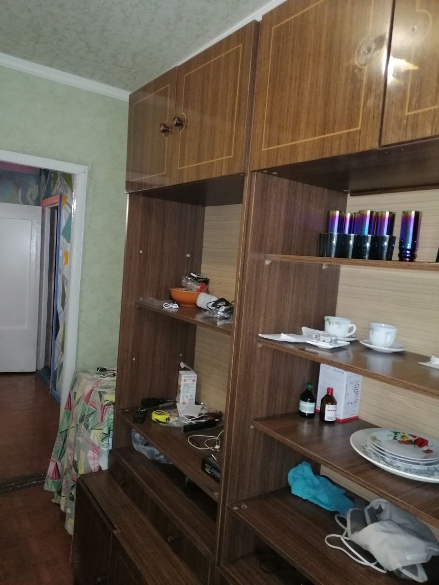 Продам 3 ком. квартиру. Каменское. Левый берег. 2 этаж. ОСББ.