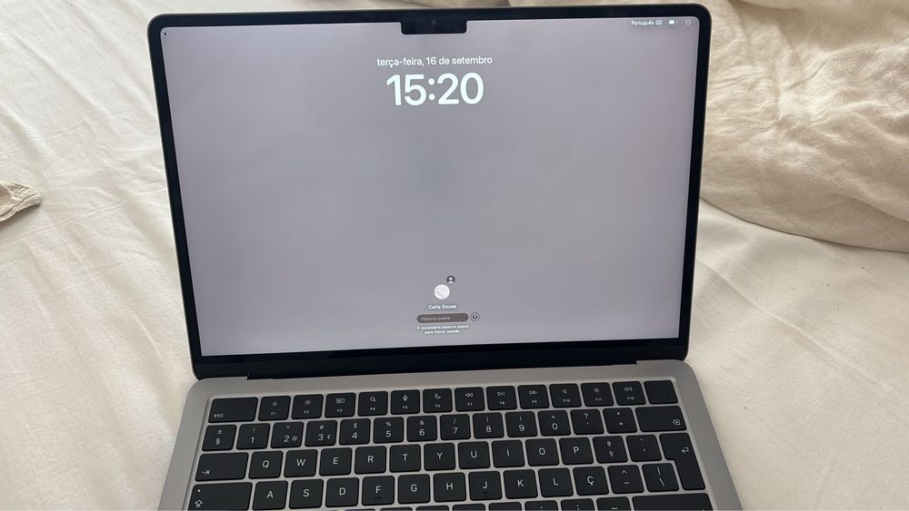 MacBook Air M2.