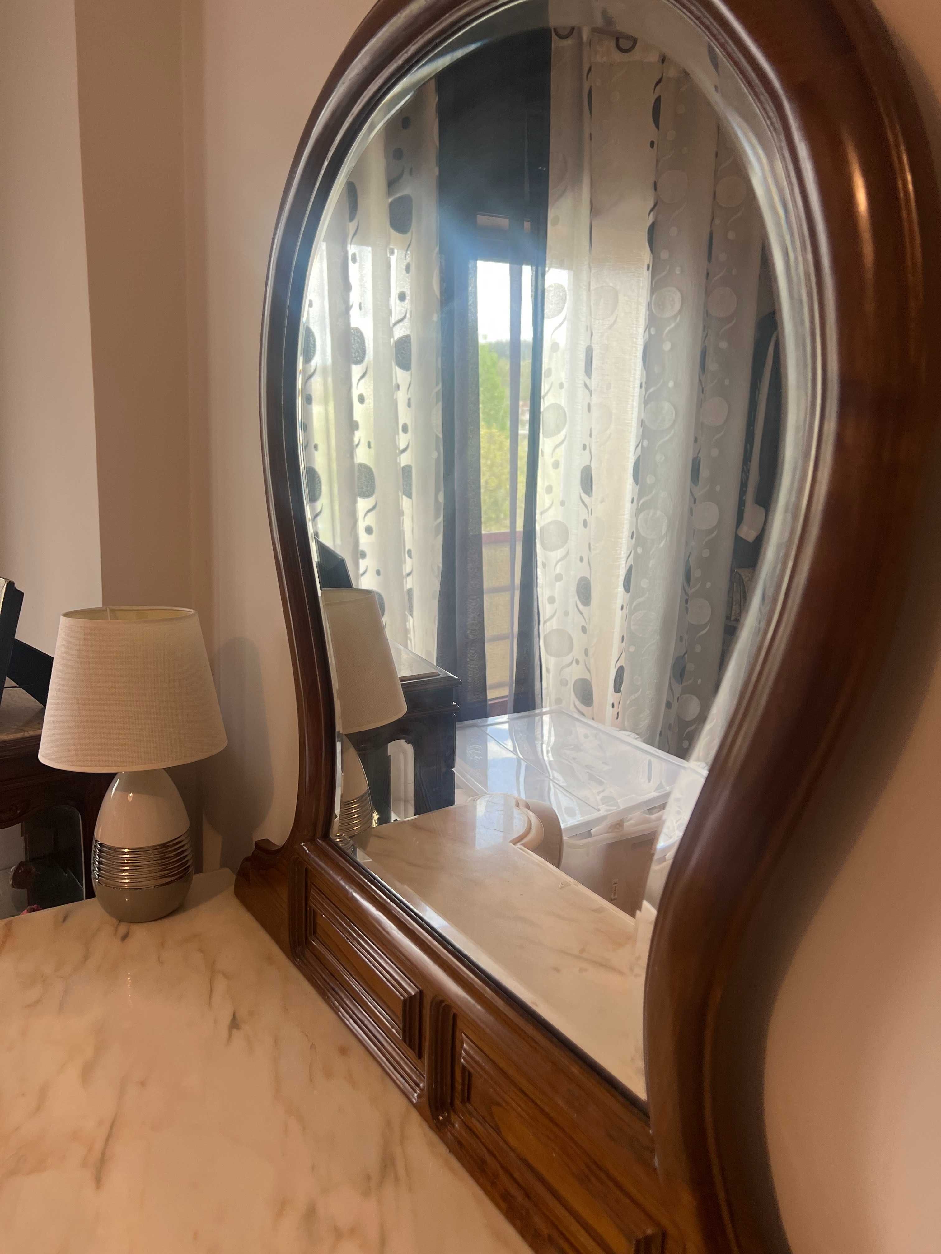 Vendo Quarto de Casal em Madeira Maciça com Mármore