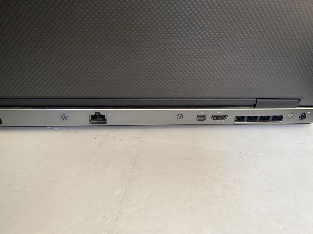 Dell Precision 7530 15.6" FHD IPS i7-8850H  Quadro P3200 6GB P2000 Win
