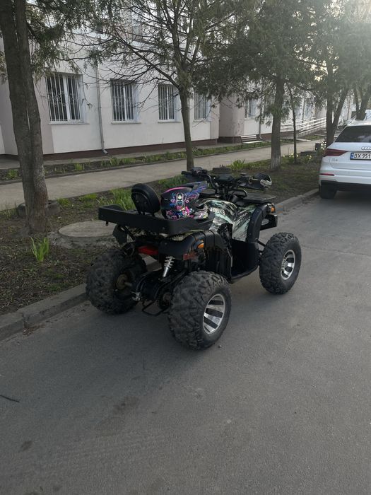 Продам квадроцикол Sokmot 200