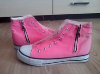 Buty neonowe róż
