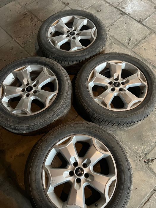 Продам диски з резиною до автомобіля Форд . 235\55R18