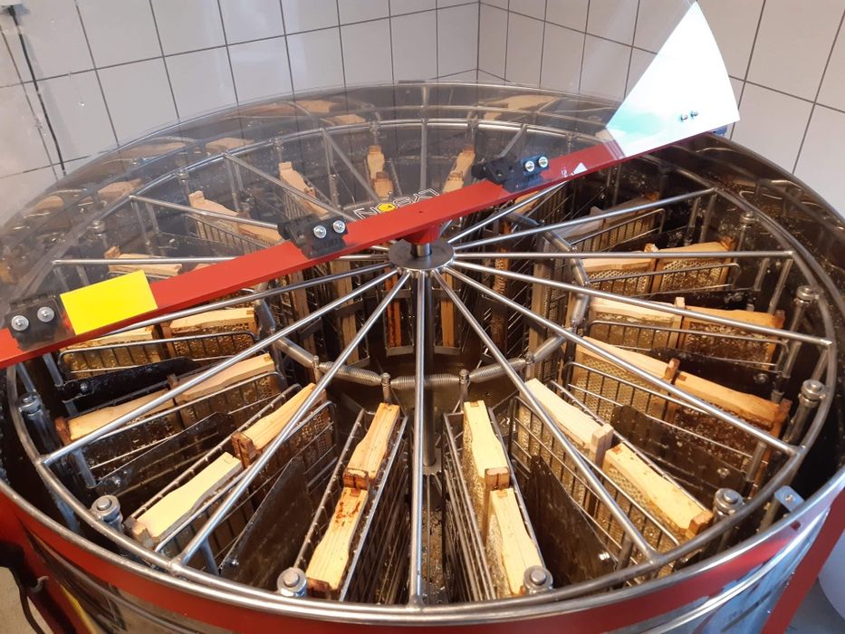 Miód wielokwiatowy kremowany z cynamonem 400g