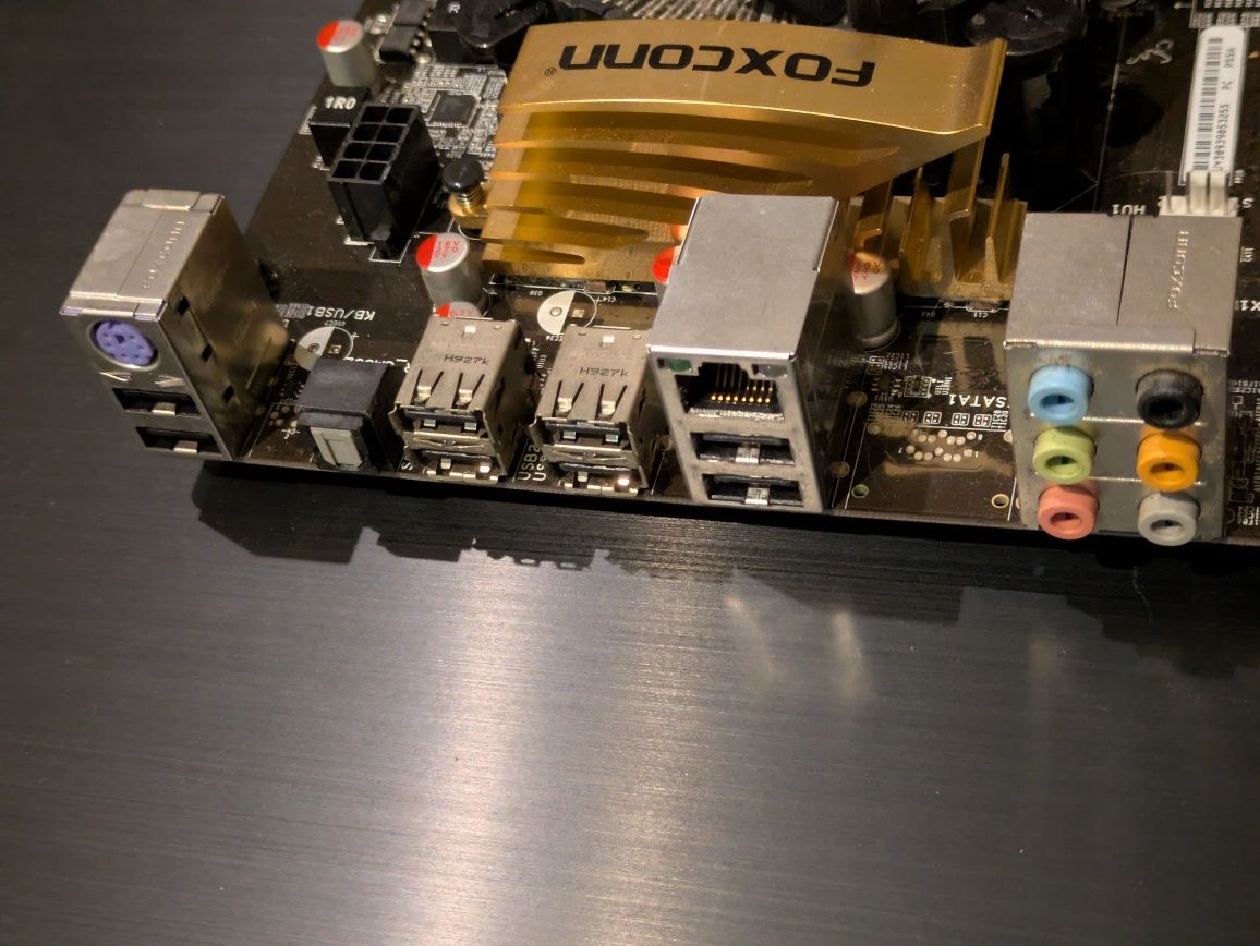 Bundle motherboard 1156 foxcon i5-750