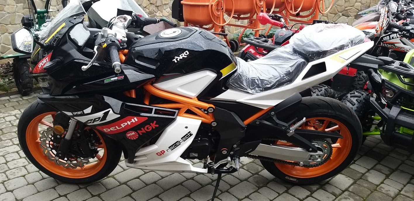 Мотоцикл TARO GP1 400