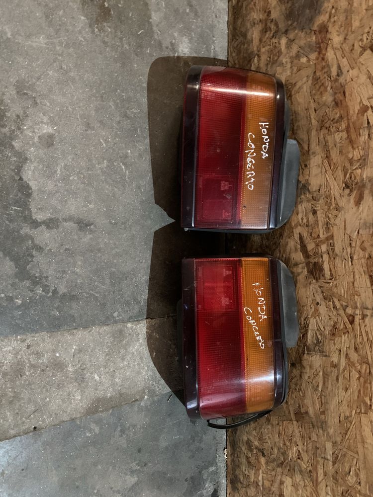 Farolins tras Honda Concerto