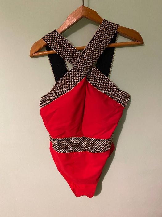 Шикарний новий суцільний купальник від Shein