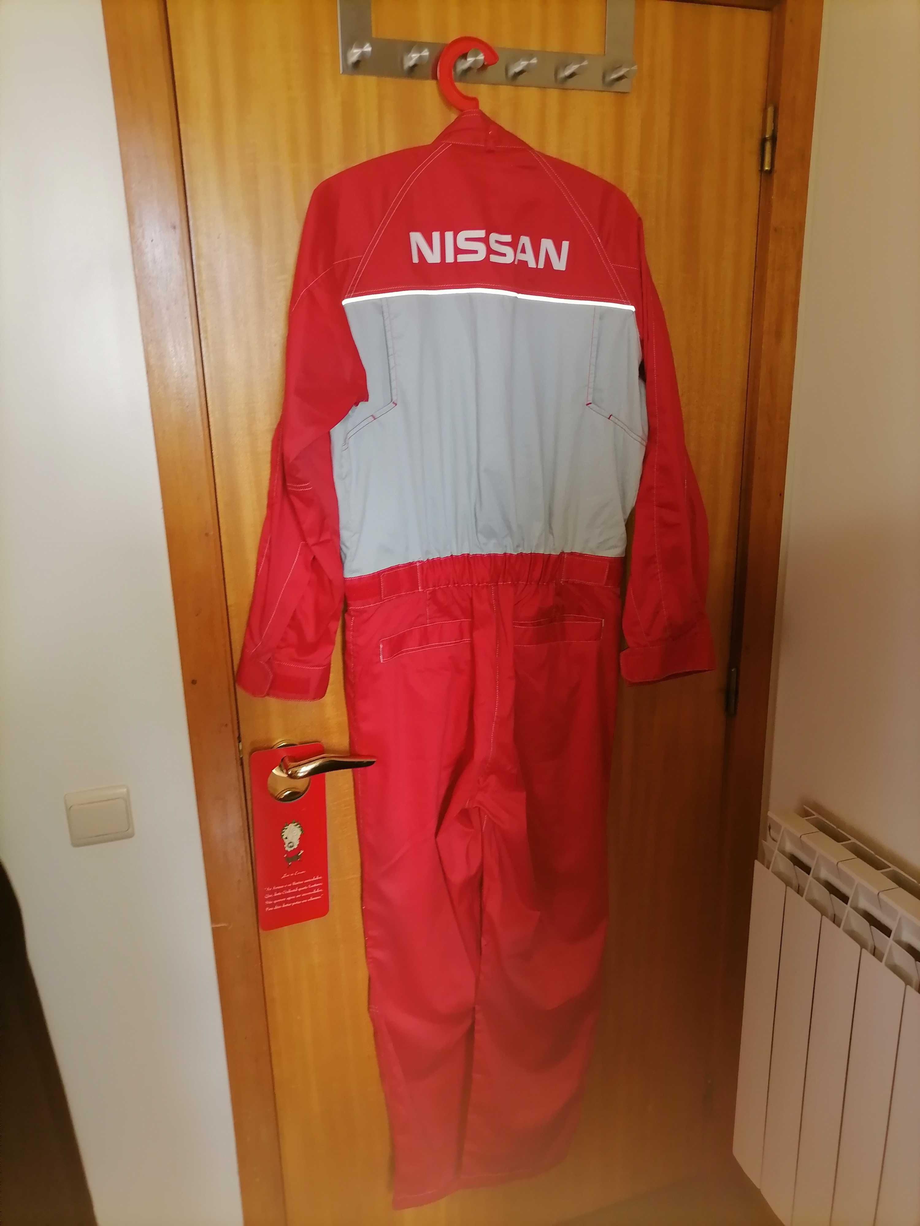 Fato macaco Nissan original