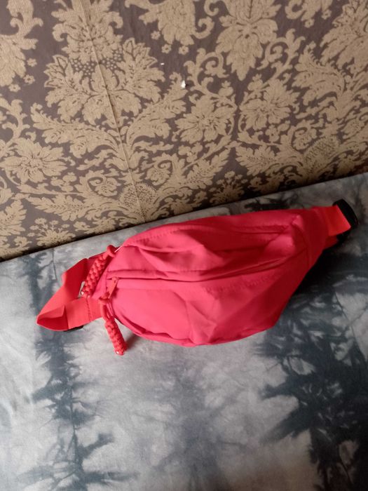 Nerka saszetka czerwona