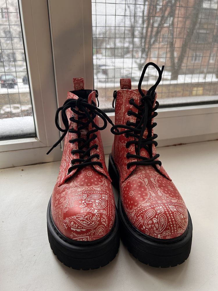 Ботинки cropp/ dr.Martens