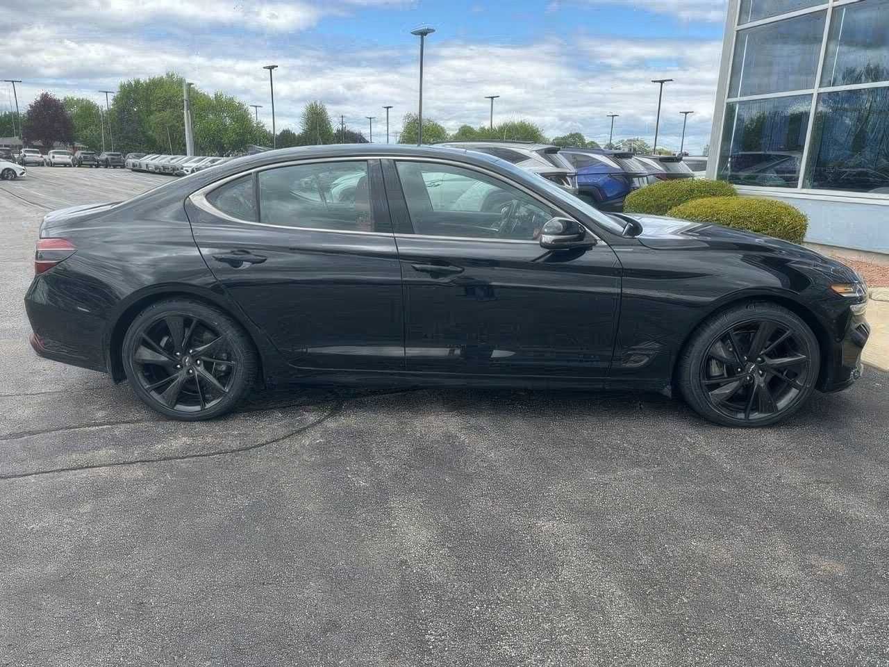 2023 Genesis G70 2.0T