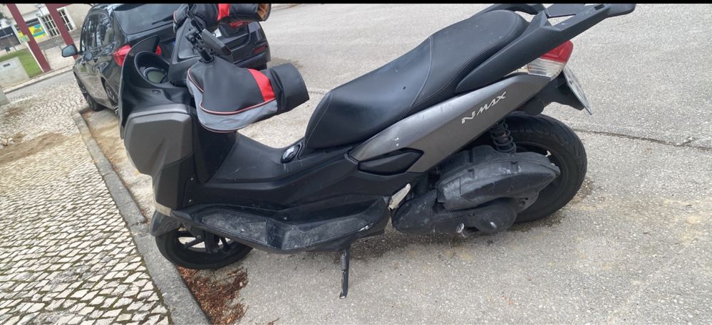 Nmax 125 scooters