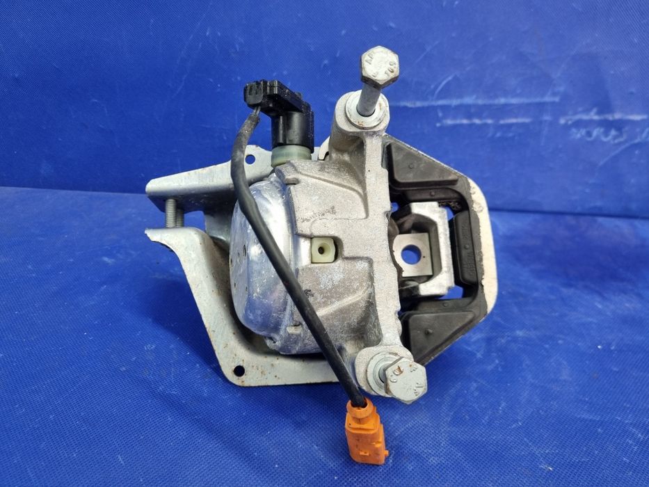 PODUSZKA silnika AUDI A7 C7 łożyskowanie silnika podpora ORYGINAŁ