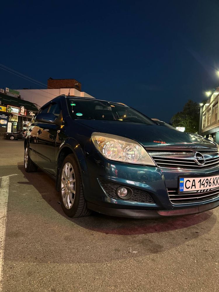 Opel Astra 1.9 SDTI в рідні фарбі