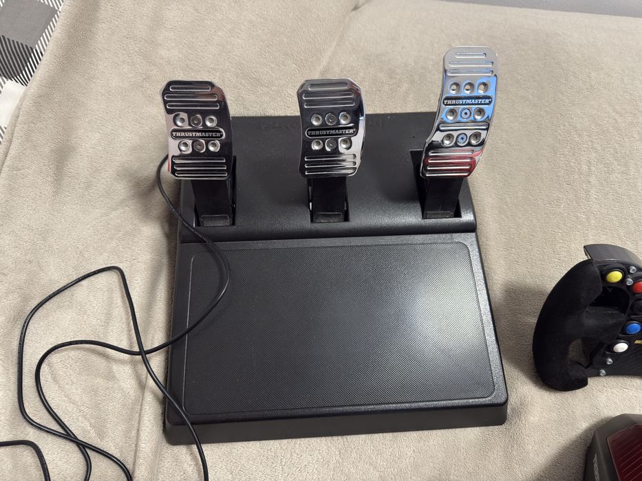 Kierownica ThrustMaster + pedaly