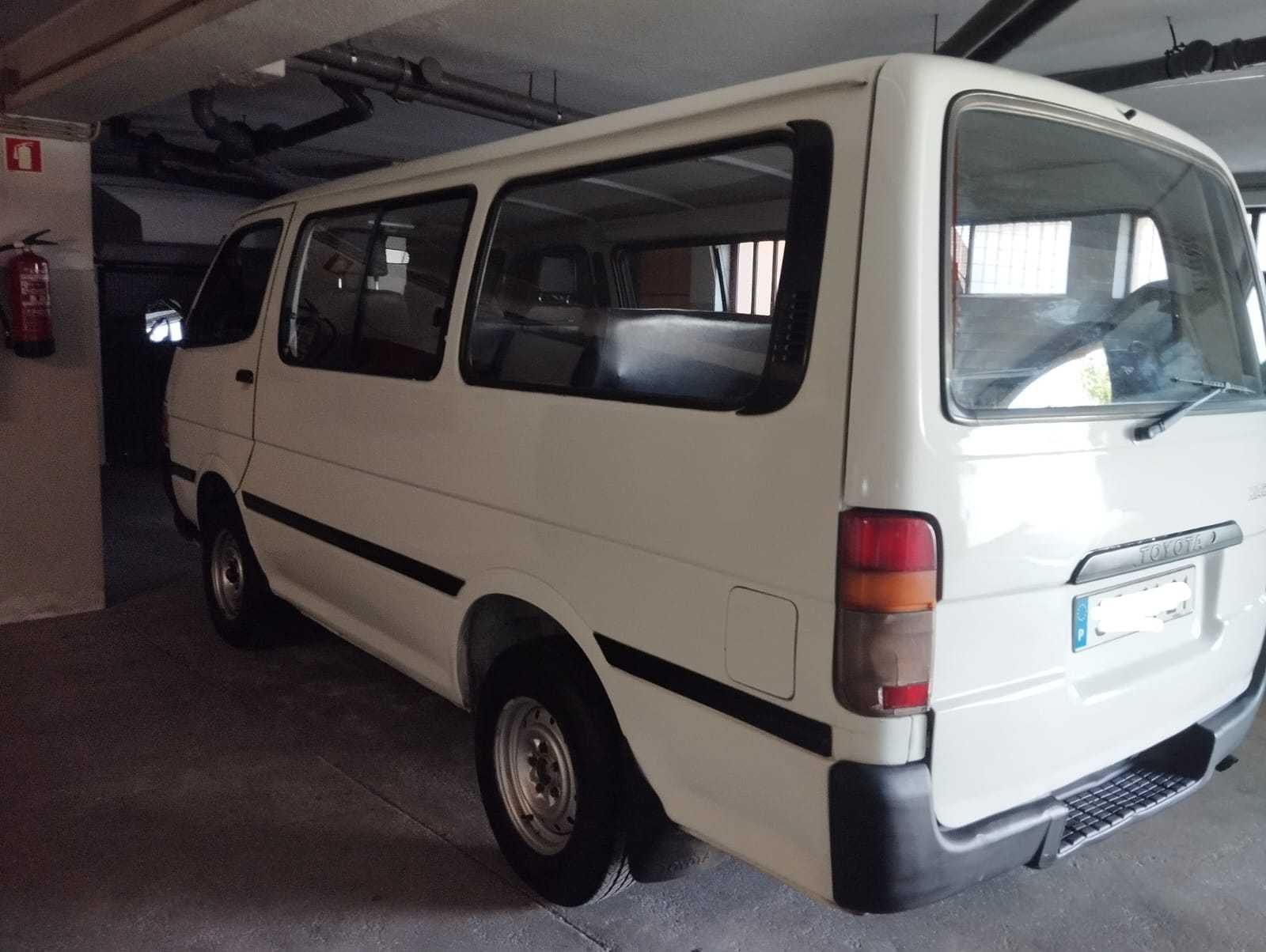 Toyota Hiace 1991 - 9 Lugares