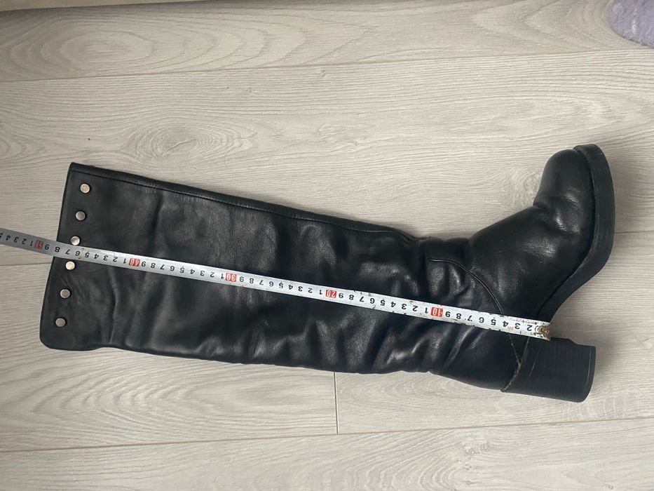 Продам шкіряні чоботи