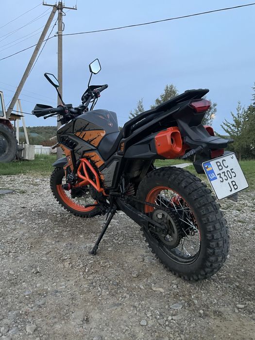 Spark 300-T1