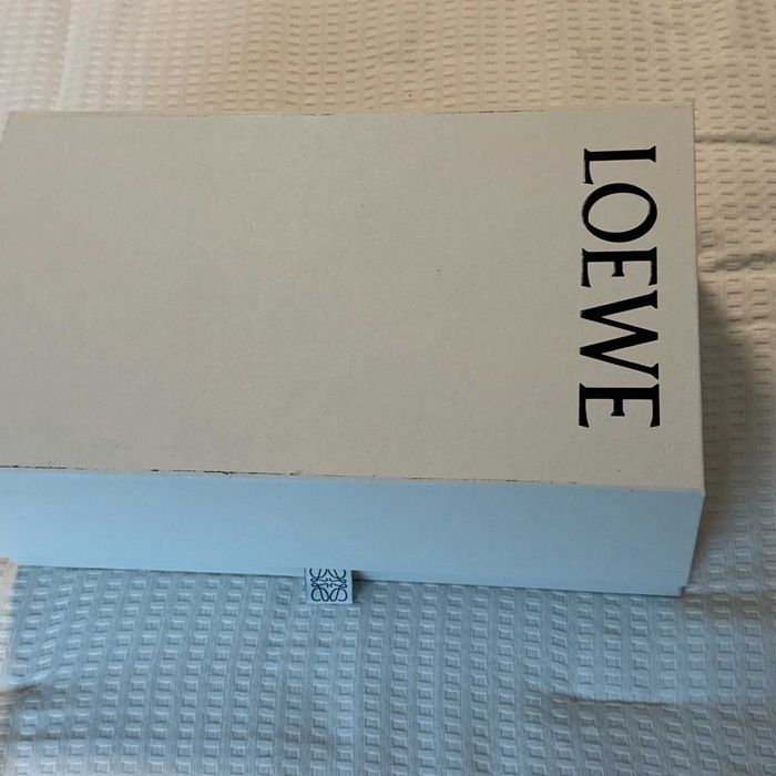 Ténis de homem Loewe, tamanho 41 (europeu)novo em folha